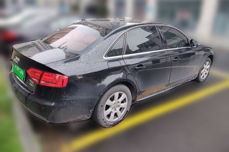 Used Audi A4L 2011 2.0 TFSI Comfort Model
