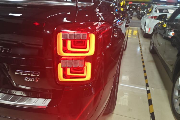 Used GAC Trumpchi GS8 2017 320T Two-Wheel Drive Luxury Smart Connectivity Version (7 Seats)