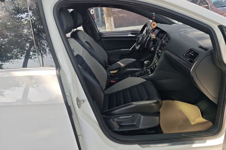 Used Volkswagen Golf 2016 1.4TSI Automatic R-Line