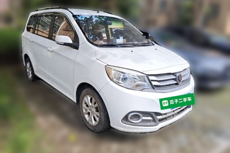 Used Jinbei 750 2016 1.5L Luxury Model Front Right 45 Deg