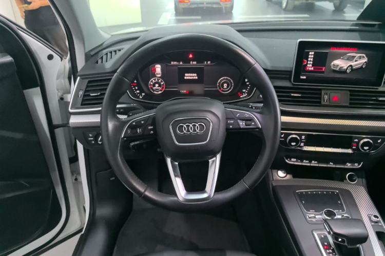 Used Audi Q5L 2018 45 TFSI Prestige Fashion Edition China VI Emission Standard
