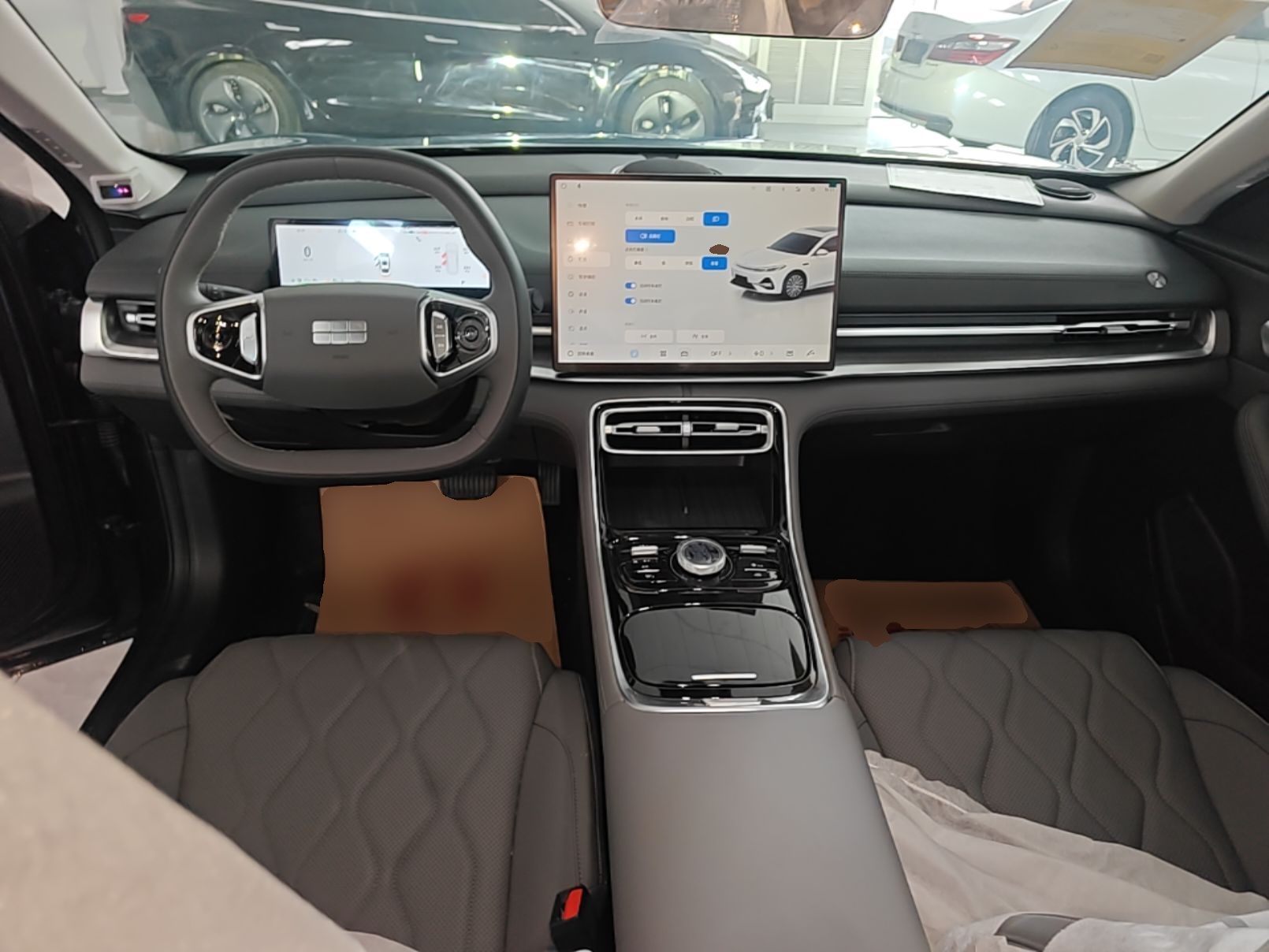 Geely Galaxy A7 2025 Model EM-i 150km Long-Distance Edition — снимка 12