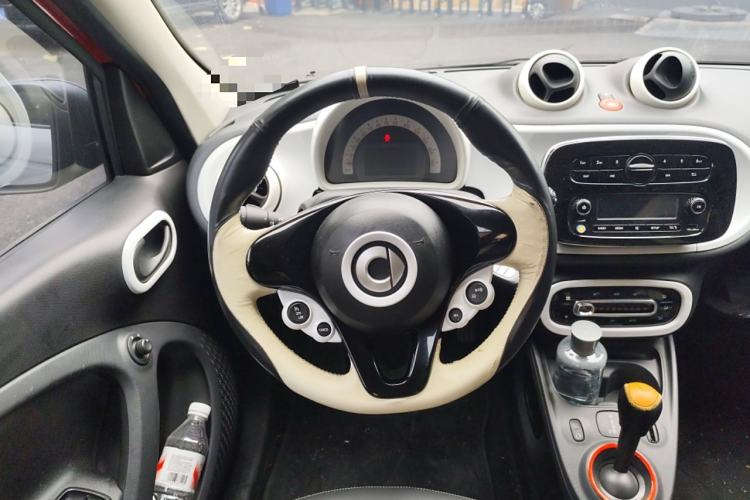 Used smart forfour 2018 1.0L 52 kW Dynamic Edition