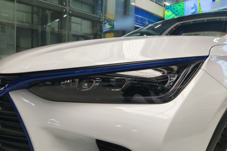 Used BYD Tang New Energy 2019 DM 2.0T All-Wheel Drive Smart Connectivity Enjoyment Model 7 Seats China VI Standard