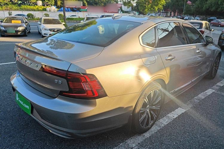 Used Volvo S90 2021 B5 Zhiyi Luxury Edition

