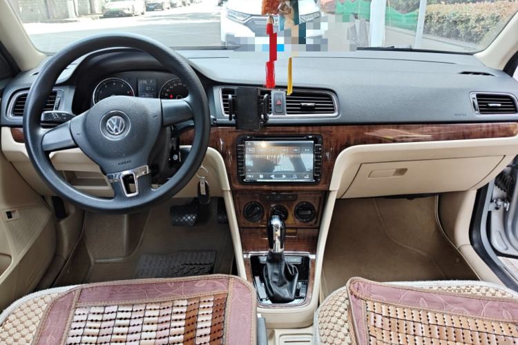 Used Volkswagen Lavida 2013 Revised Version 1.4 TSI DSG Comfort Edition
