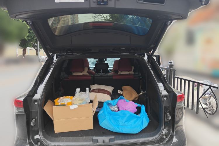 Used Toyota Crown Kluger 2021 2.5L HEV Four-Wheel Drive Flagship Edition Trunk