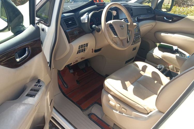 Used Nissan Quest 2015 3.5L SL
