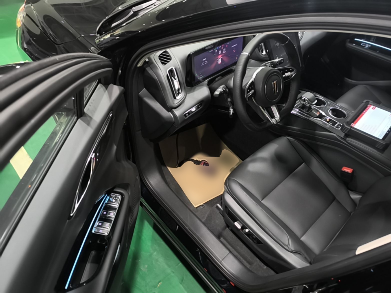 Hongqi HS3 PHEV 2025 Model PHEV 117km Jingwei PLUS Edition — снимка 20