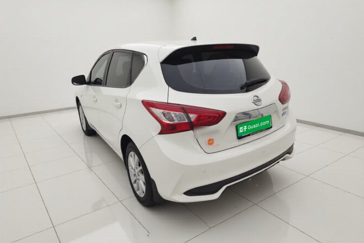 Used Nissan Tiida 2016 1.6L CVT Cool Dynamic Edition Exterior 2