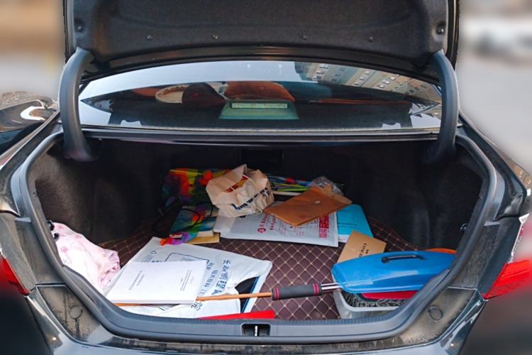 Used Toyota Camry 2016 2.5G 10th Anniversary Deluxe Navigation Edition Trunk