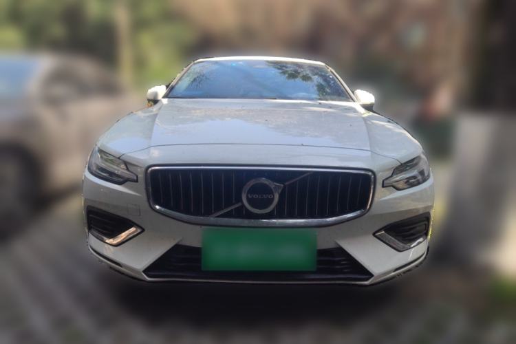 Used Volvo S60 2026 Model B4 Zhiyi Luxury Edition