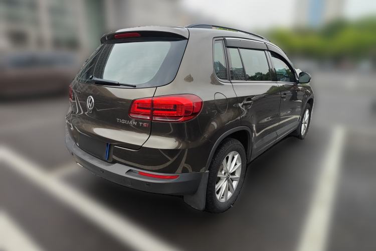 Used Volkswagen Tiguan 2015 1.8TSI Automatic Two-Wheel Drive Comfort Edition Rear Right 45 Deg
