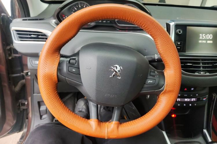 Used Peugeot 2008 2014 1.6L Manual Fashion Edition
