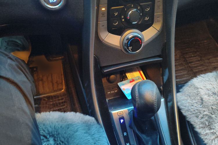 Used Hyundai Elantra (5th Generation / Langdong) 2012 1.6L Automatic Leading Model Gear Lever