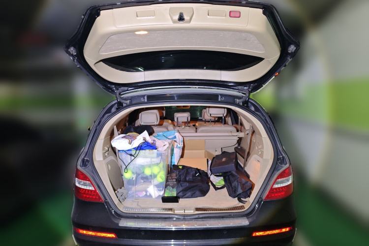 Used Mercedes-Benz R-Class 2017 R 320 4MATIC Business Edition Prestige Model
