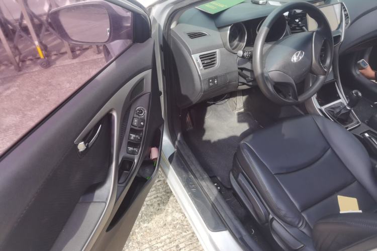 Used Hyundai Elantra (5th Generation / Langdong) 2012 1.6L Manual Leading Model Driver Seat