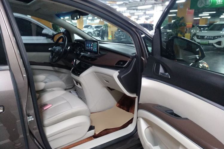 Used Buick GL8 2020 Land Business Class 652T Luxury Model