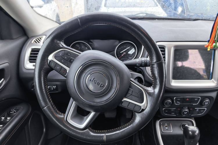 Used Jeep Compass 2017 200T Automatic Family Edition