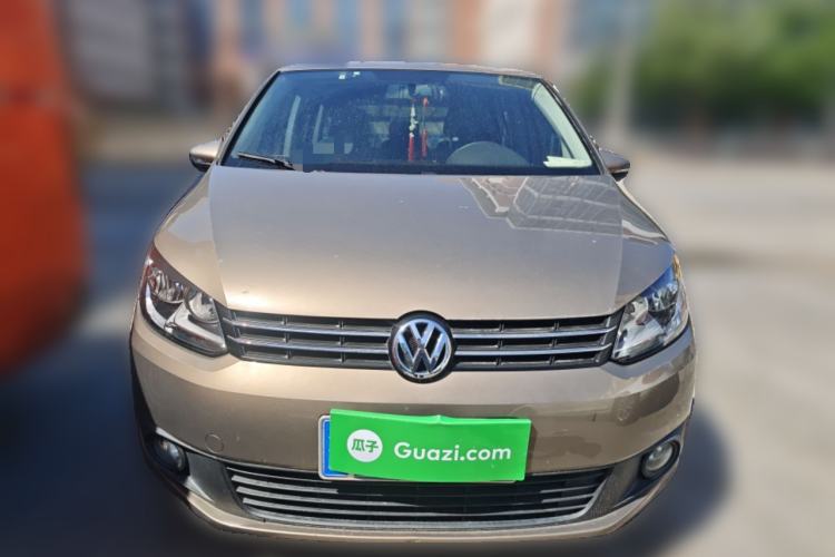 Used Volkswagen Touran 2015 1.4T Manual Fashion Edition 5-Seater Front