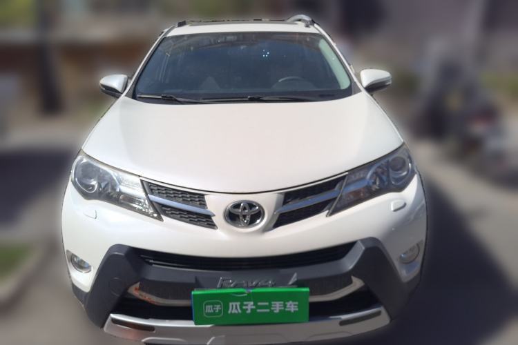 Used Toyota RAV4 2015 2.5L Automatic 4x4 Elite Edition Front