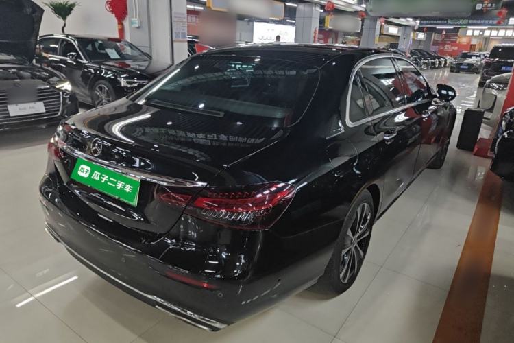 Used Mercedes-Benz E-Class New Energy 2022 Restyled E 350 e L Plug-in Hybrid Sedan Rear Right 45 Deg
