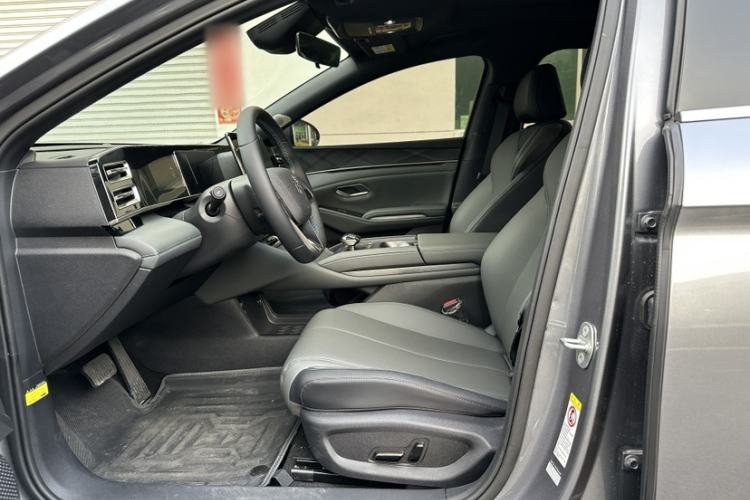 Used BYD Qin L 2024 DM-i 120KM Beyond Model
