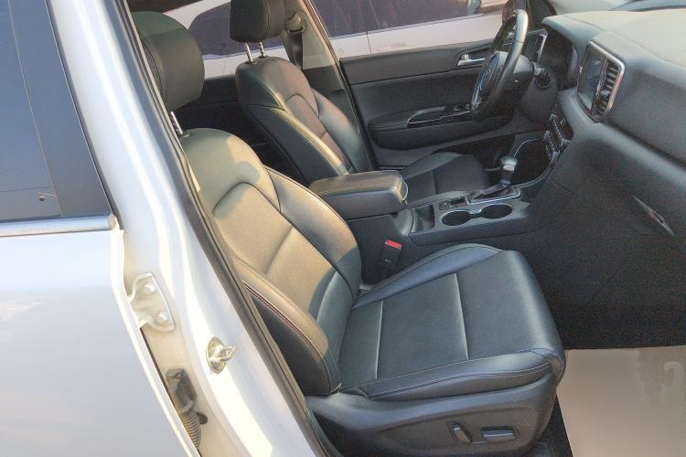 Used Kia KX5 2017 1.6T Automatic Two-Wheel Drive 15th Anniversary Special Edition DLX
