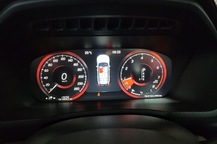 Used Volvo XC90 2018 T6 Prestige 7-Seater Instrument Cluster