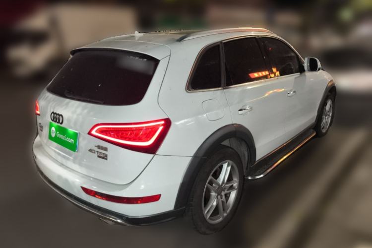 Used Audi Q5 2017 Plus 40 TFSI Comfort Model
