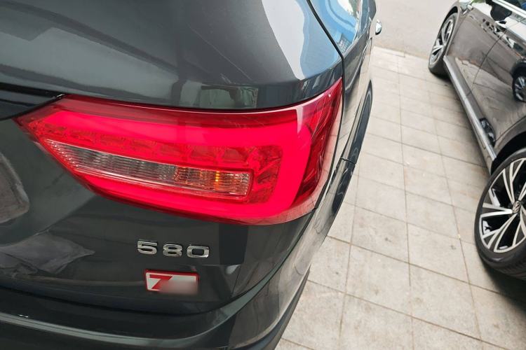 Used Dongfeng Fengon 580 2021 Revised ☆ Star Edition 1.8L Manual Elite Version
