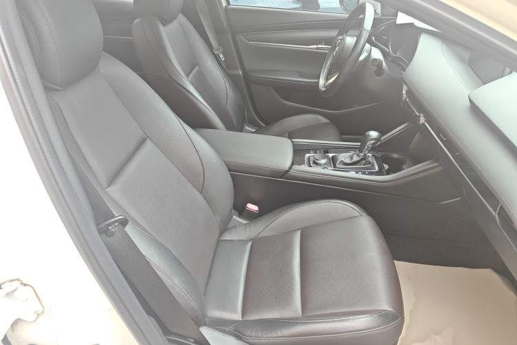 Used Mazda 3 Axela 2020 2.0L Automatic Zhiya Edition Right Front Seat