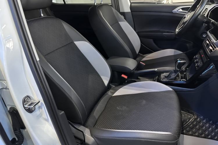 Used Volkswagen Tacqua 2021 280TSI DSG R-Line Connected Version
