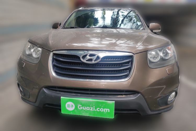 Used Hyundai Santa Fe Classic 2010 2.4 Ultimate Edition 7-Seater Four-Wheel Drive Front