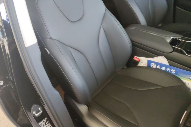 Used Hongqi E-QM5 2024 610 km PLUS
