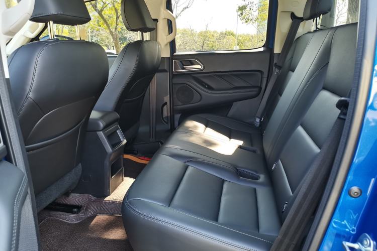 Used Great Wall Poer 2023 2.0T Commercial Version Automatic Diesel Two-Wheel Drive Elite Trim with Long Bed – GW4D20M
