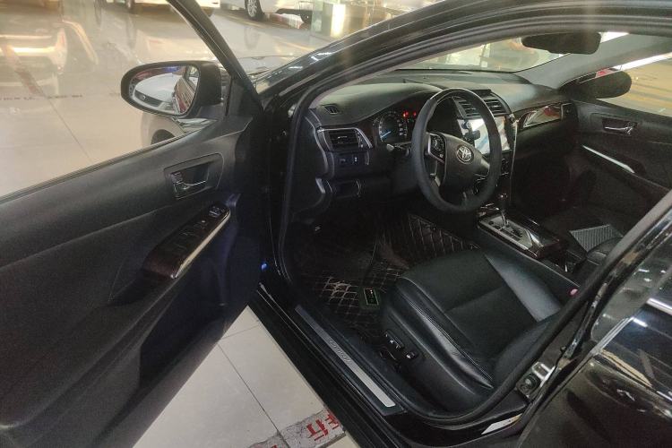 Used Toyota Camry 2015 2.0G Premier Edition