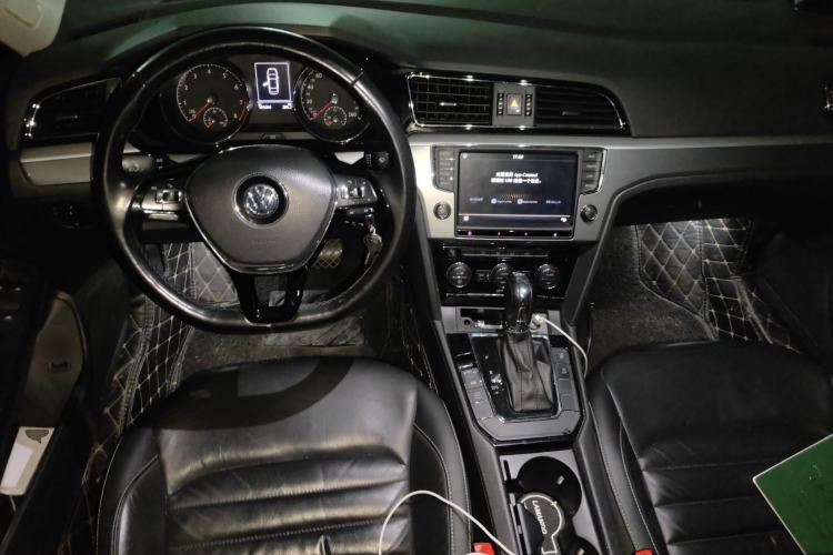 Used Volkswagen Lamando 2018 280TSI DSG Comfort Edition
