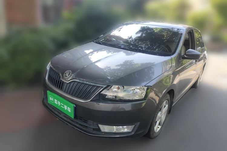 Used Skoda Rapid 2013 1.6L Automatic Smart Selection Model