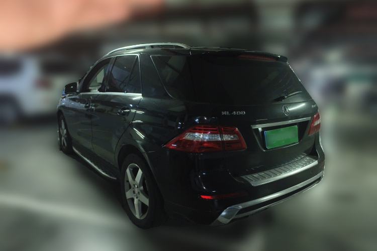 Used Mercedes-Benz M-Class 2014 ML 400 4MATIC Luxury Model Rear Left 45 Deg