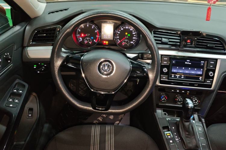 Used Volkswagen Lamando 2017 230TSI DSG Fashion Edition Steering Wheel