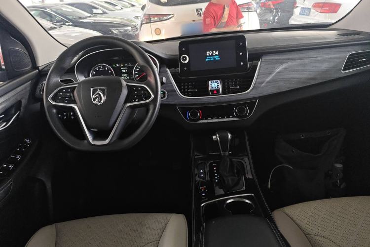 Used Baojun 730 2019 1.5T CVT Flagship Model 7 Seats China VI Emission Standard
