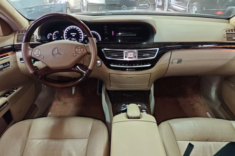 Used Mercedes-Benz S-Class 2011 S 500 L CGI 4MATIC