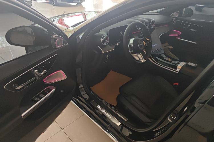 Used Mercedes-Benz C-Class 2022 Facelift C 260 L Driver Seat