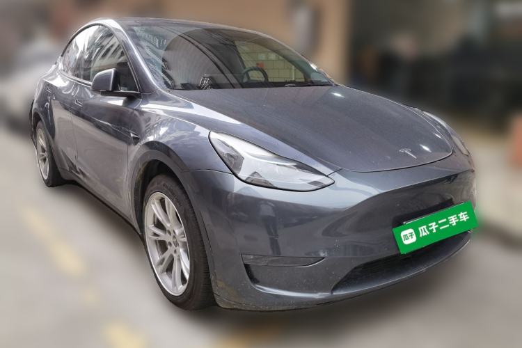 Used Tesla Model Y 2023 Long-Range All-Wheel-Drive Version
