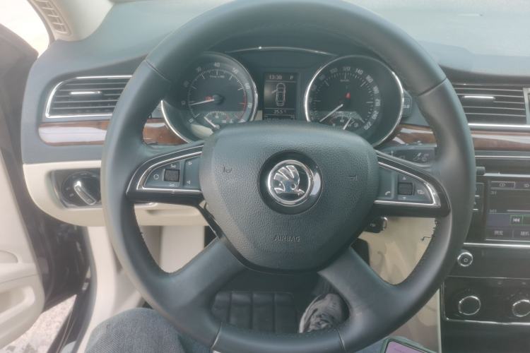 Used Skoda Superb 2013 1.8TSI Automatic MingShi Edition