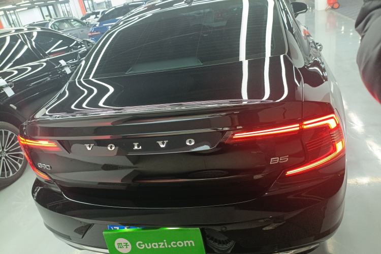 Used Volvo S90 2022 B5 Zhiyuan Luxury Edition