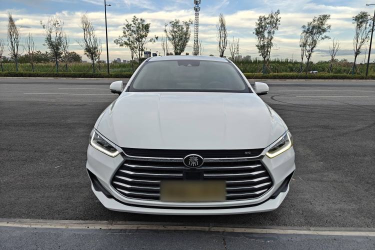 Used BYD Qin Pro 2019 Super Edition 1.5TI Automatic Smart Connect Flagship Model China V Standard
