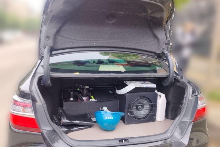 Used Toyota Camry 2016 2.0G 10th Anniversary Leading Edition Trunk