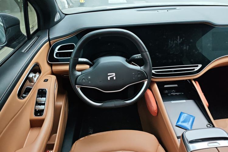 Used Rising R7 2023 Long-Lasting Screen King Edition Steering Wheel